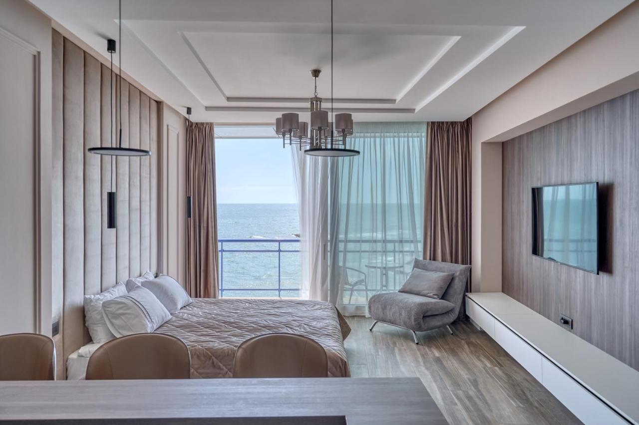 Maristella Marine Residense Hotel Apartment Odessa Exterior foto
